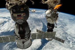 Astronaut Pettit, 2 cosmonauts undock from the International Space Station