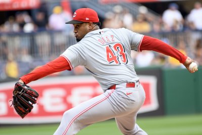 Cincinnati Reds demote struggling closer Alexis Diaz
