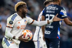 Former FC Cincinnati forward Aaron Boupendza dies after 11th-floor fall in China
