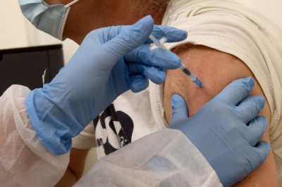 'This should not be happening,' doctor says as measles cases rise to more than 900 in U.S.